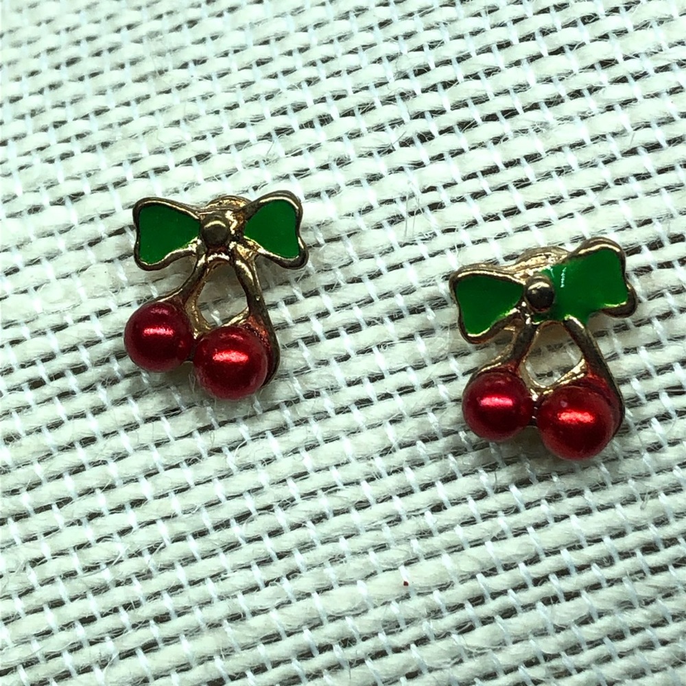 Cherry stud earrings gold toned cute